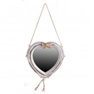 Зеркало настенное в форме сердца с бантиком 30х28 см